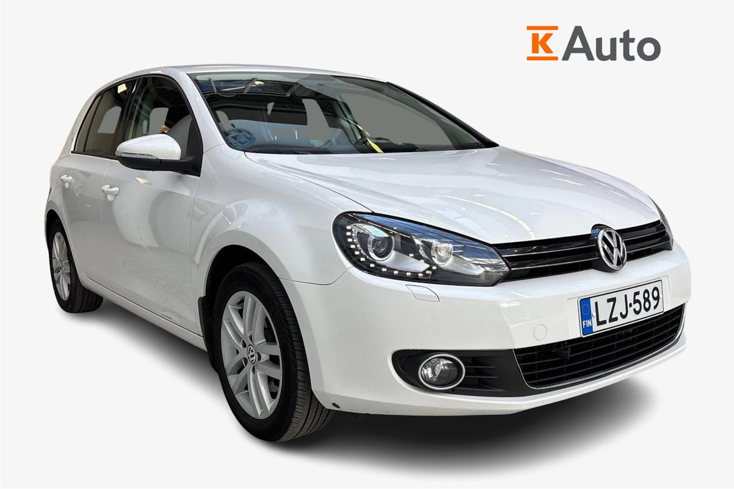 Valkoinen Volkswagen GOLF 2011 kuva 1.