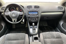Valkoinen Volkswagen GOLF 2011 kuva 9.
