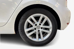 Valkoinen Volkswagen GOLF 2011 kuva 12.