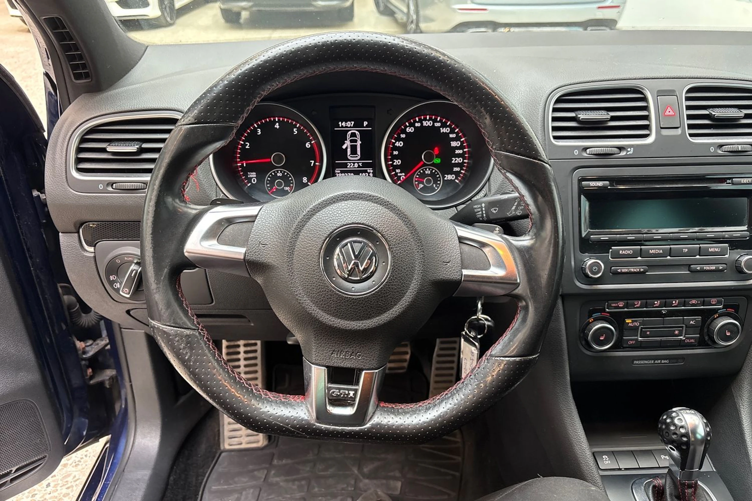 Sininen Volkswagen GOLF 2011 kuva 24.