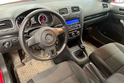 Punainen Volkswagen GOLF 2011 kuva 6.