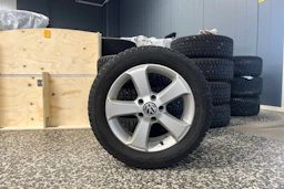 Punainen Volkswagen GOLF 2011 kuva 10.