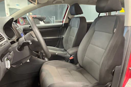 Punainen Volkswagen GOLF 2011 kuva 12.