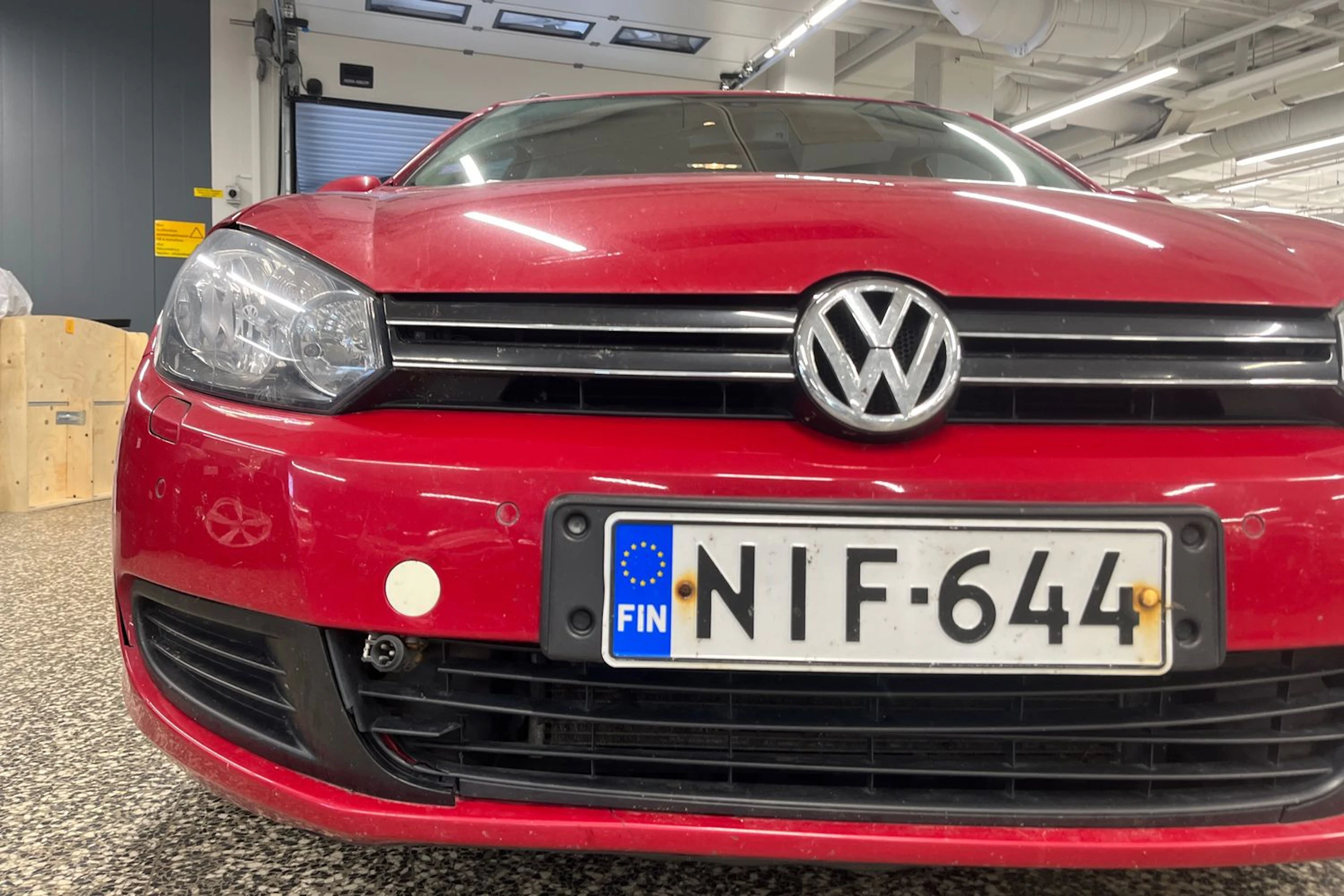 Punainen Volkswagen GOLF 2011 kuva 21.