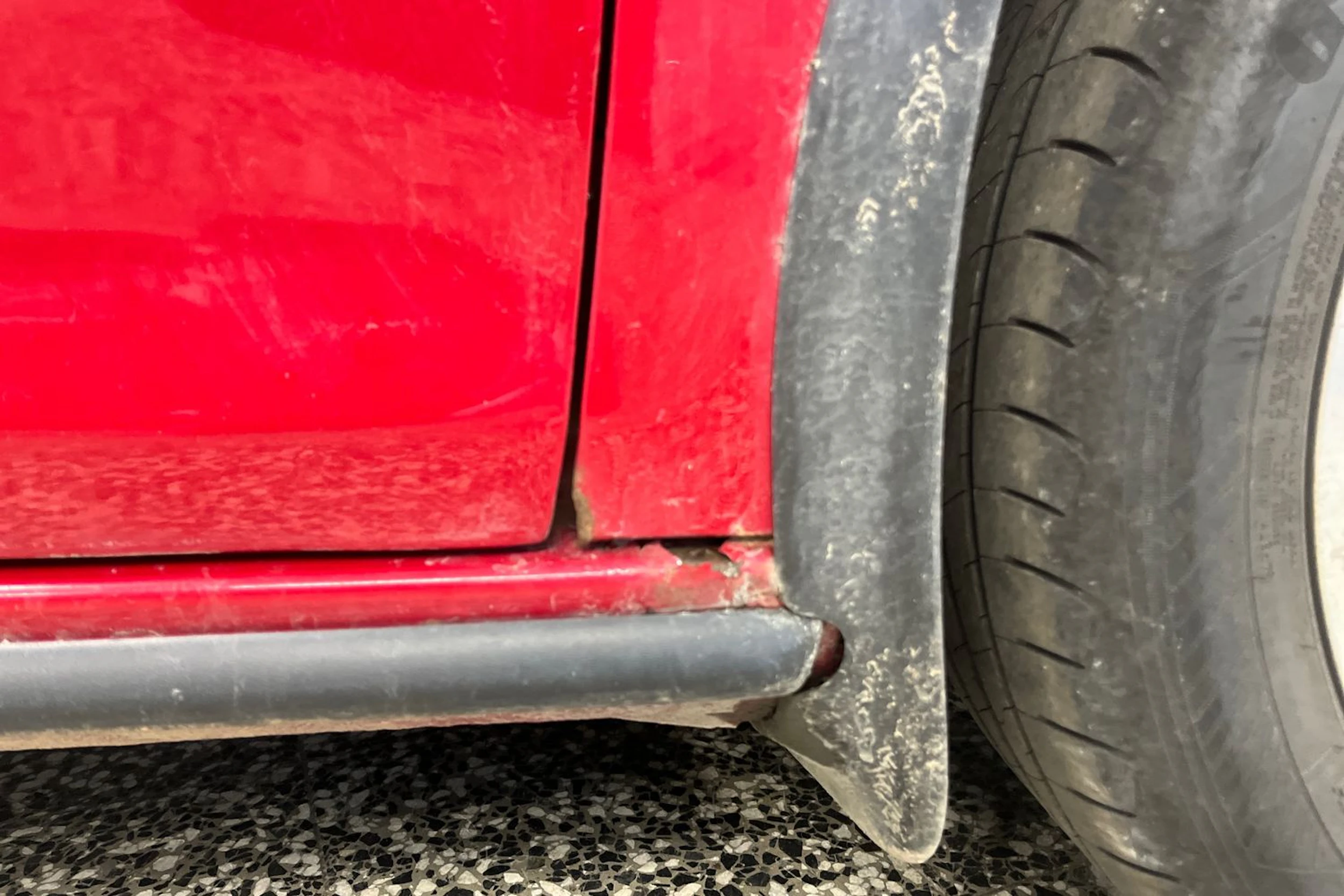 Punainen Volkswagen GOLF 2011 kuva 23.