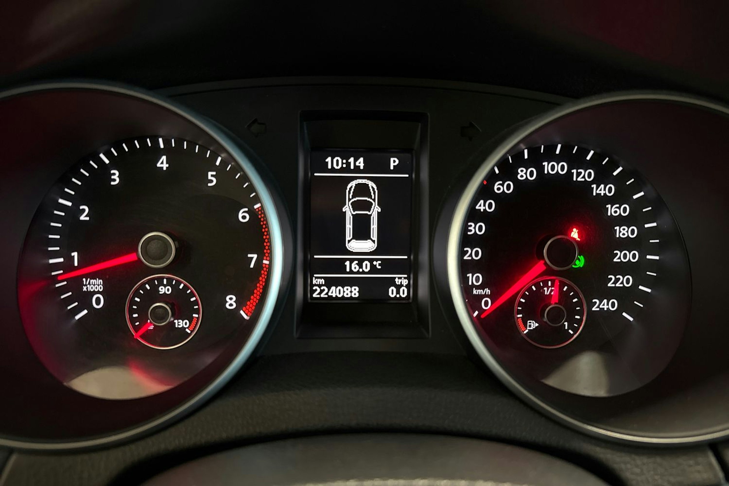 valkoinen Volkswagen Golf 2011 kuva 16.