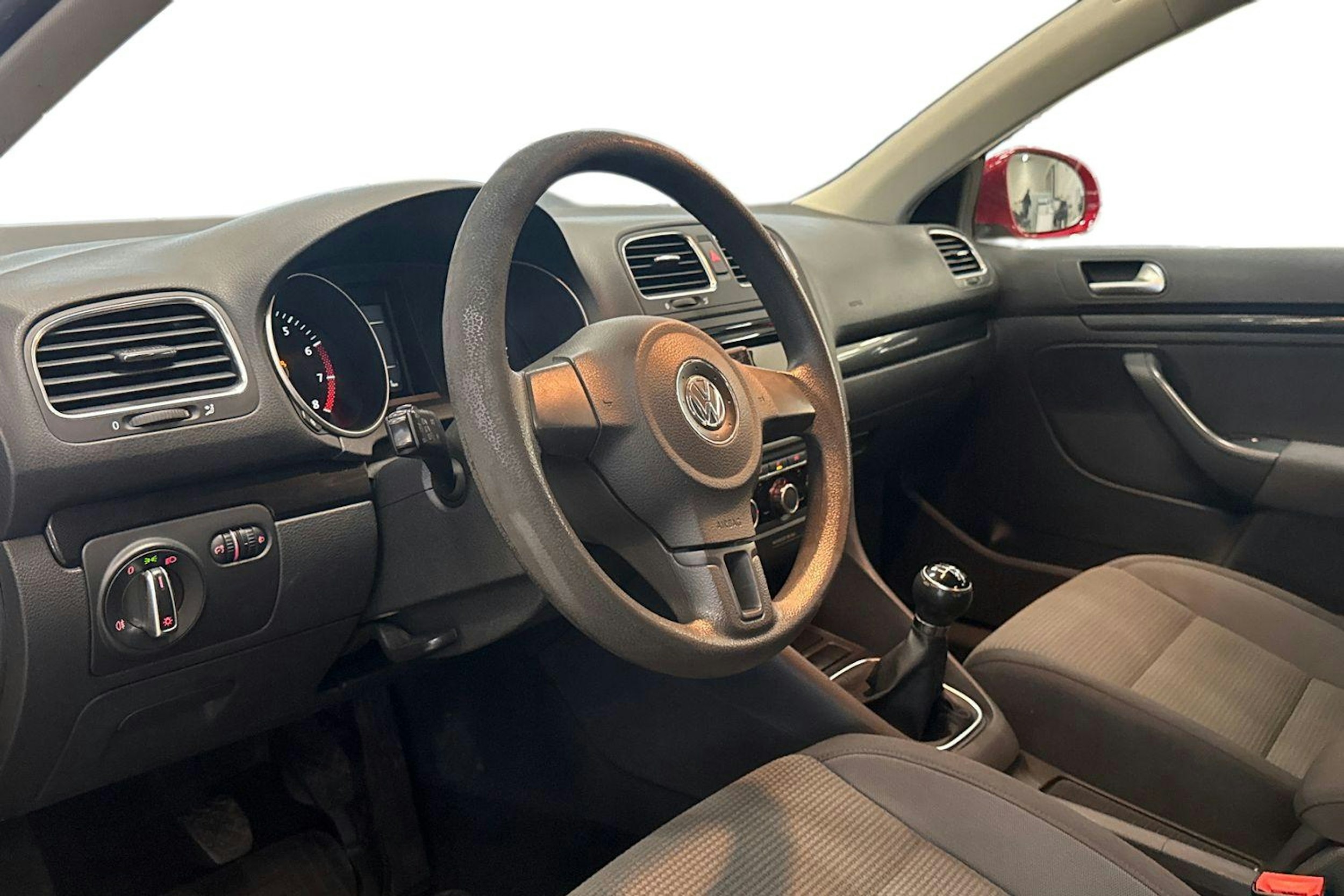 punainen Volkswagen Golf 2011 kuva 7.