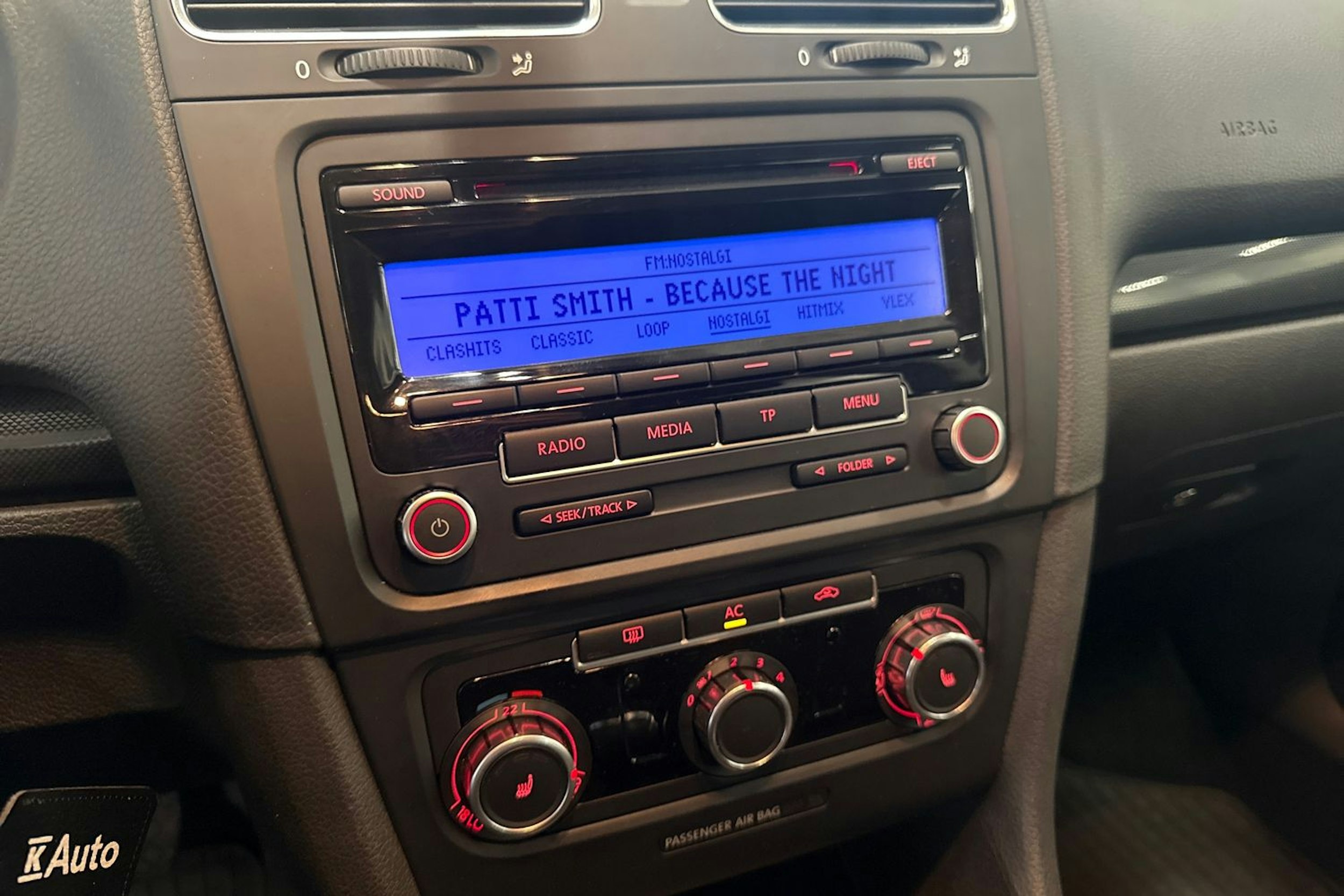 punainen Volkswagen Golf 2011 kuva 17.