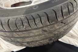 punainen Volkswagen Golf 2011 kuva 20.