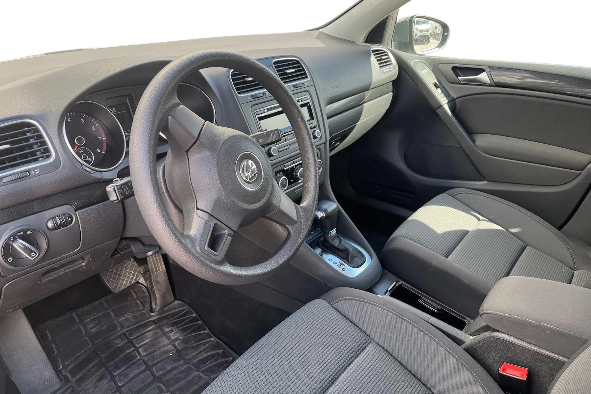 harmaa Volkswagen Golf 2011 kuva 3.