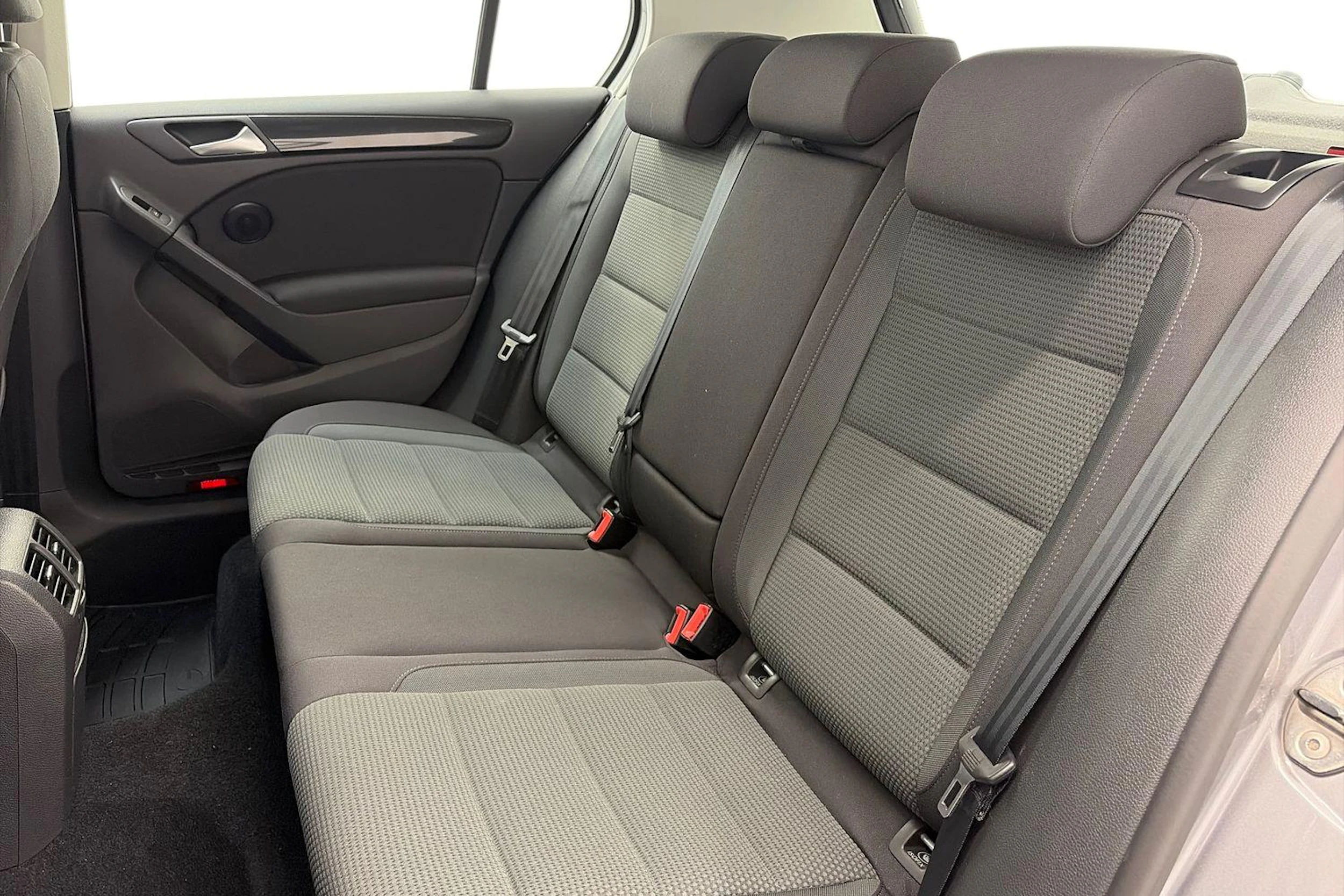 harmaa Volkswagen Golf 2011 kuva 11.