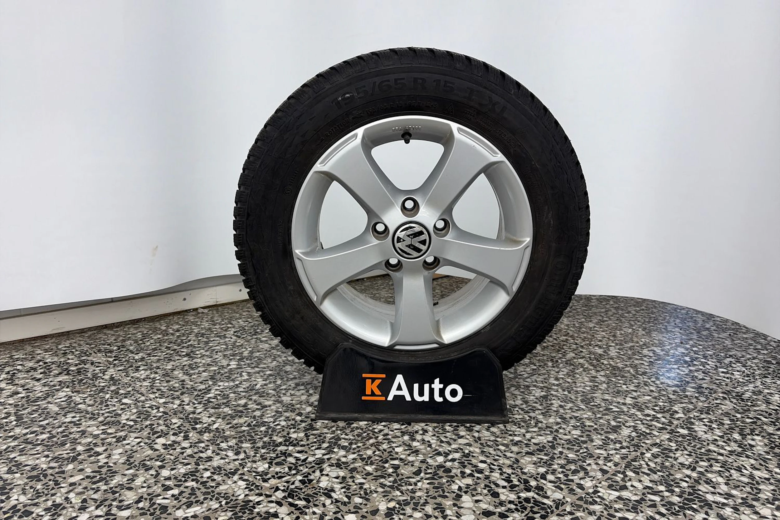 harmaa Volkswagen Golf 2011 kuva 13.