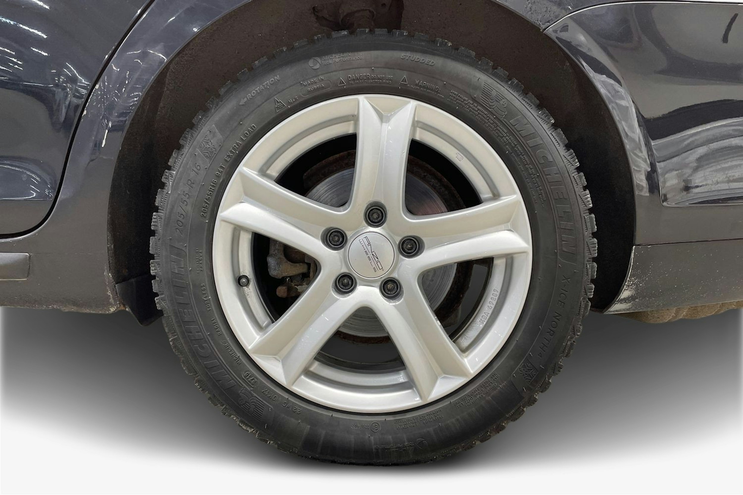 Musta Volkswagen GOLF 2011 kuva 11.