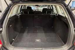 Musta Volkswagen GOLF 2011 kuva 15.