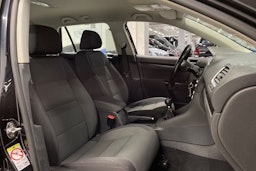 Musta Volkswagen GOLF 2011 kuva 24.