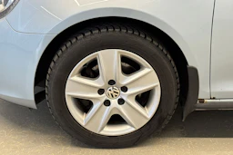 sininen Volkswagen Golf 2011 kuva 13.