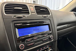 sininen Volkswagen Golf 2011 kuva 18.