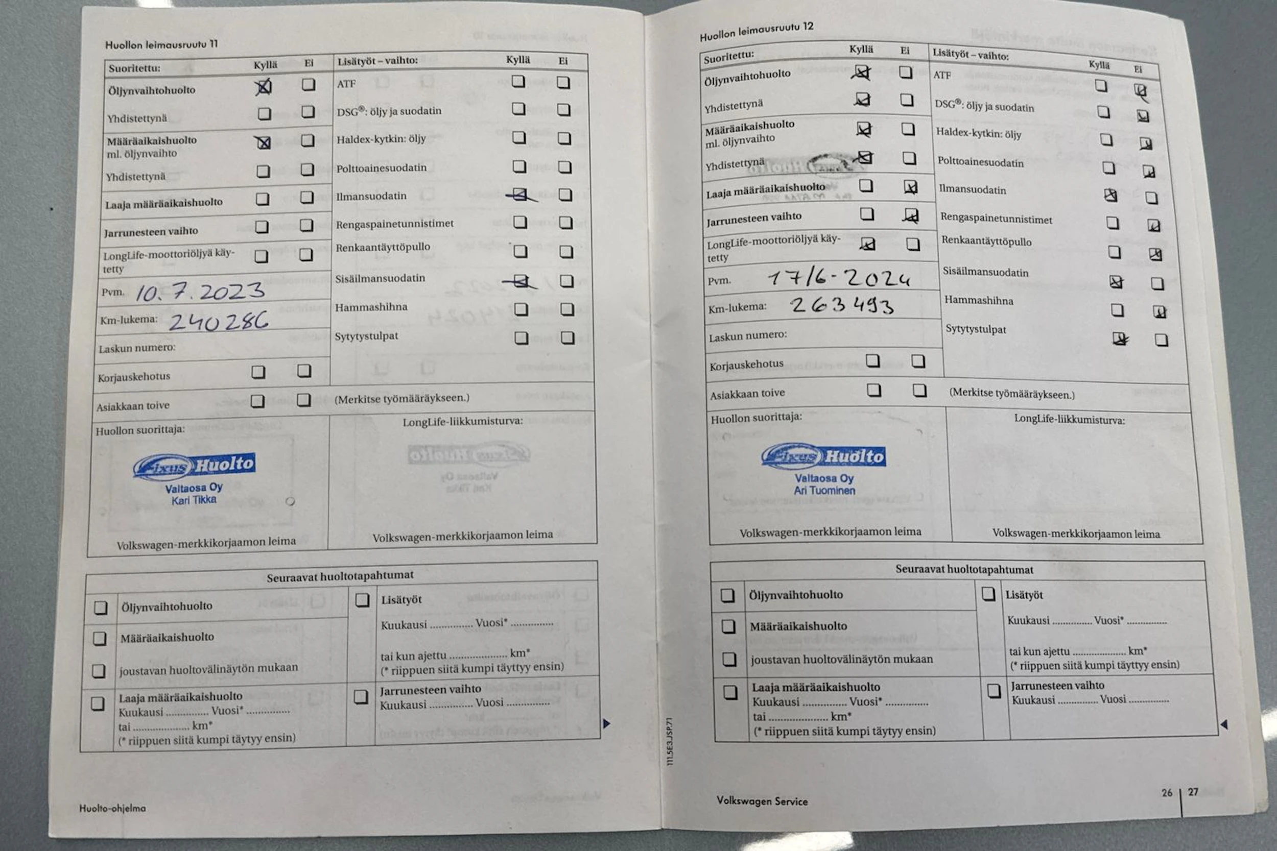 sininen Volkswagen Golf 2011 kuva 26.