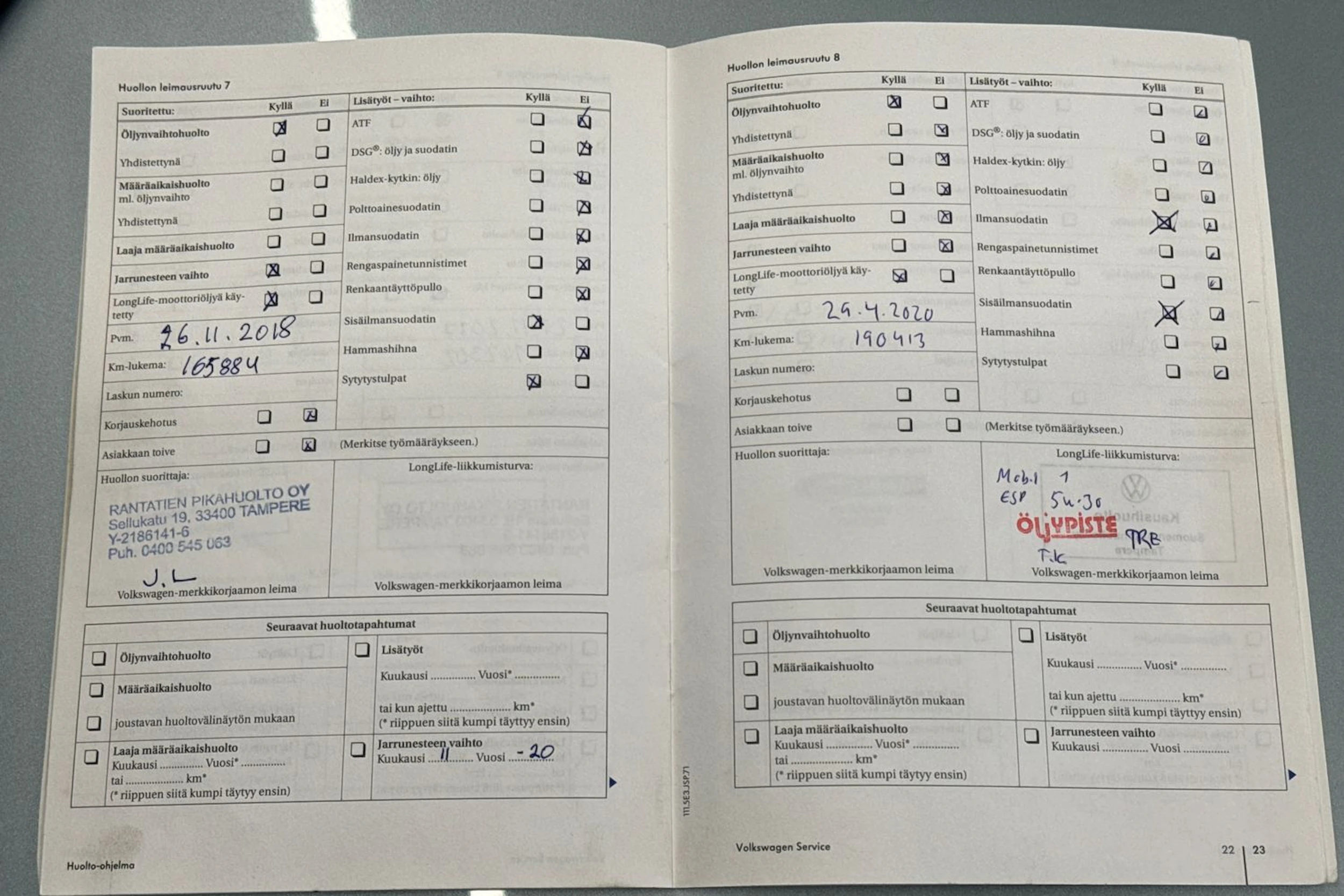 sininen Volkswagen Golf 2011 kuva 27.