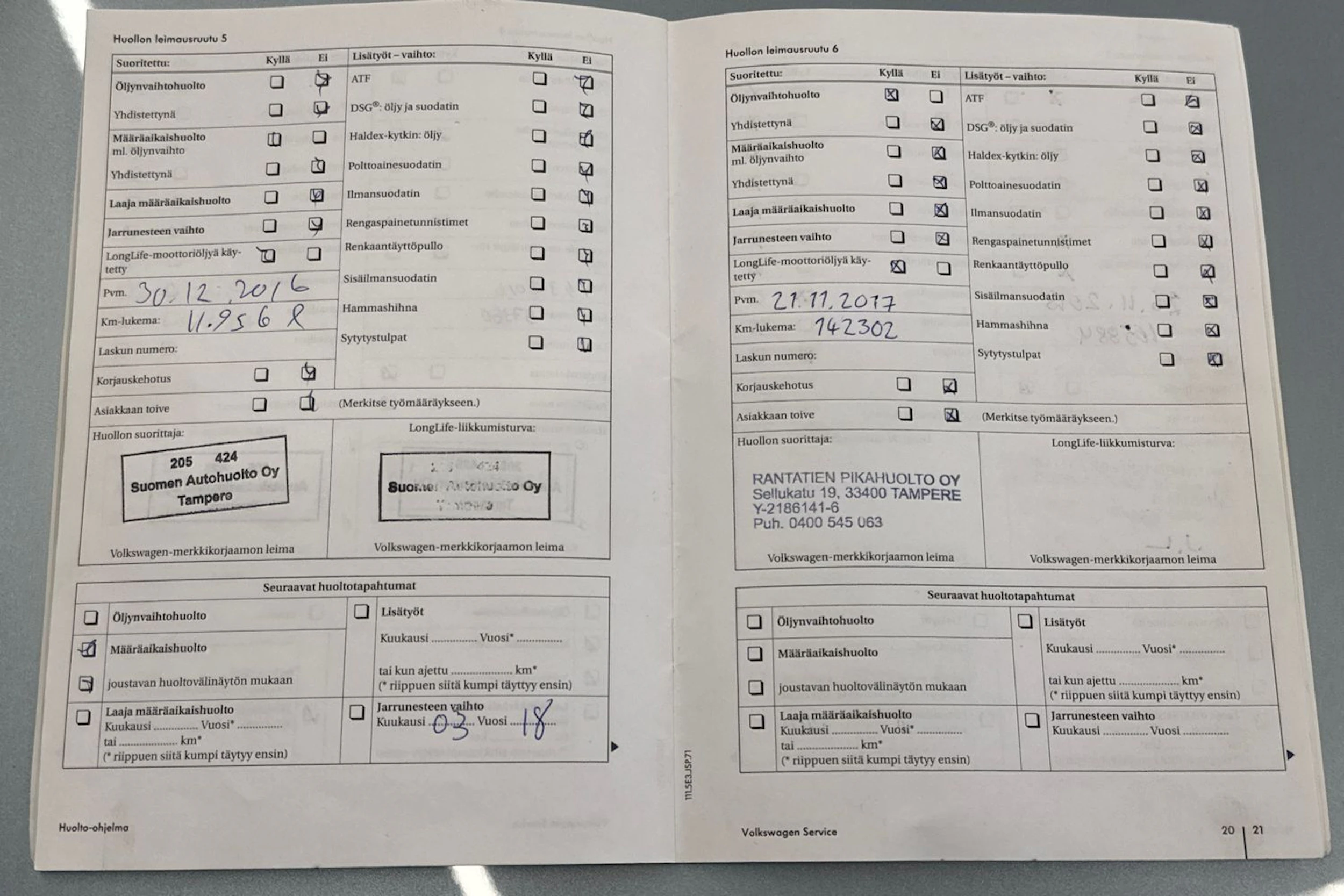 sininen Volkswagen Golf 2011 kuva 28.
