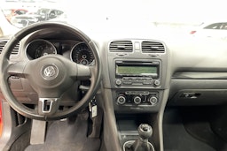 punainen Volkswagen Golf 2011 kuva 7.