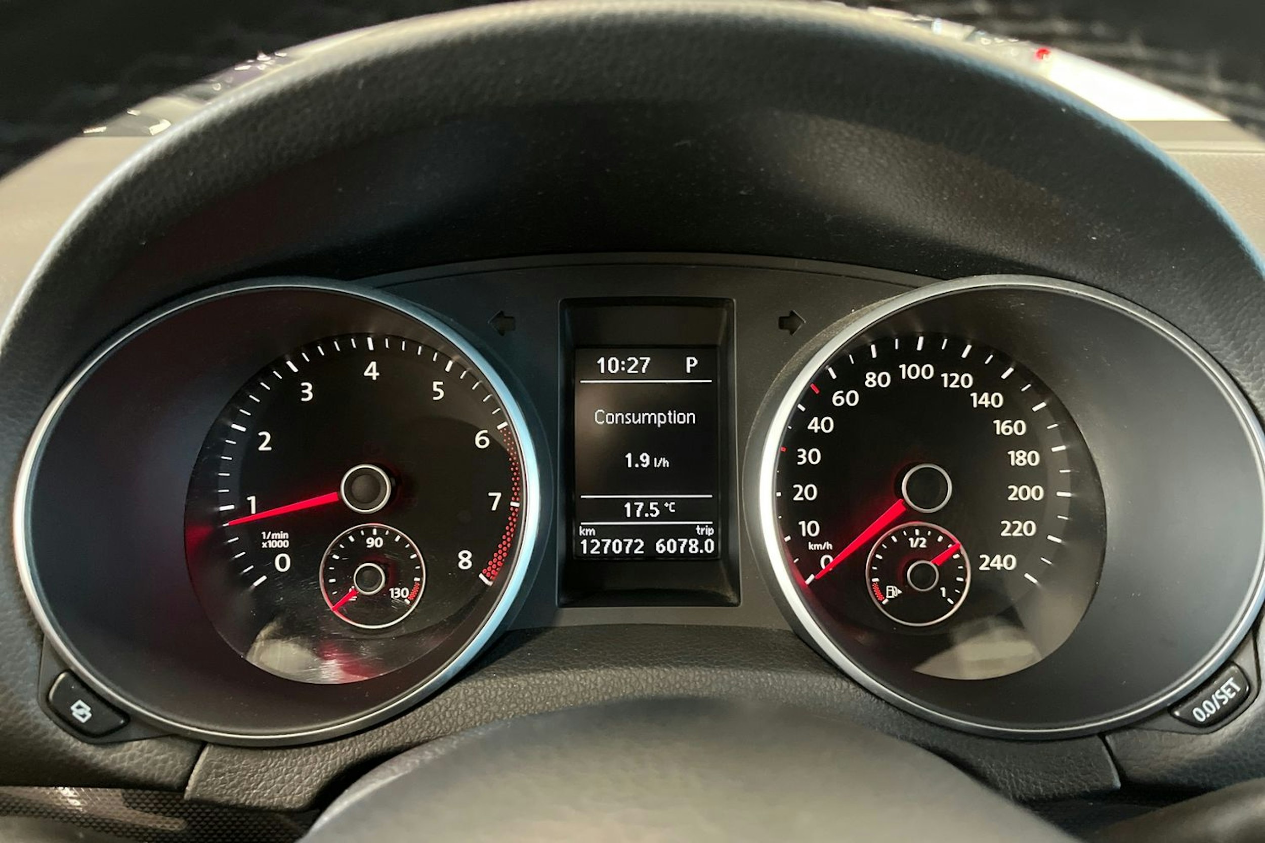 sininen Volkswagen Golf 2011 kuva 18.