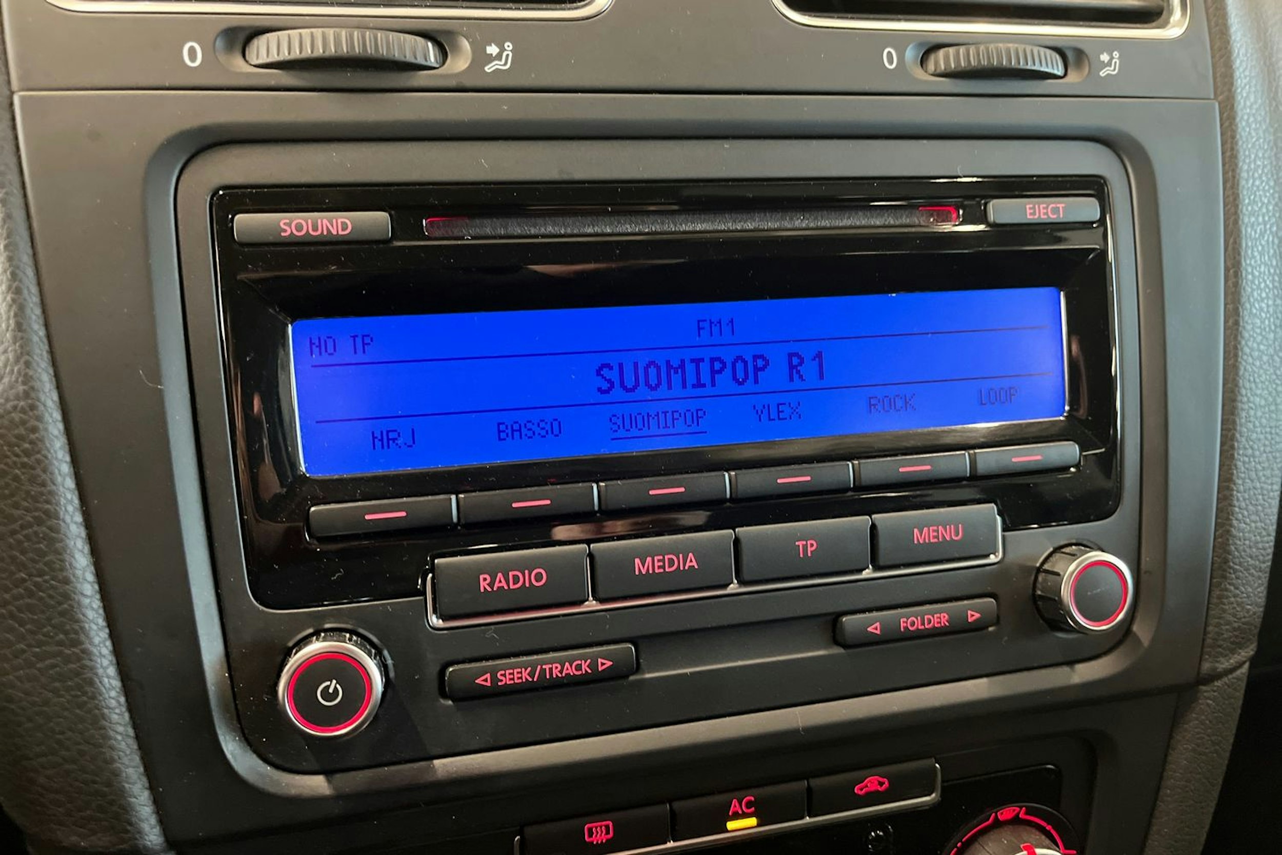 sininen Volkswagen Golf 2011 kuva 19.