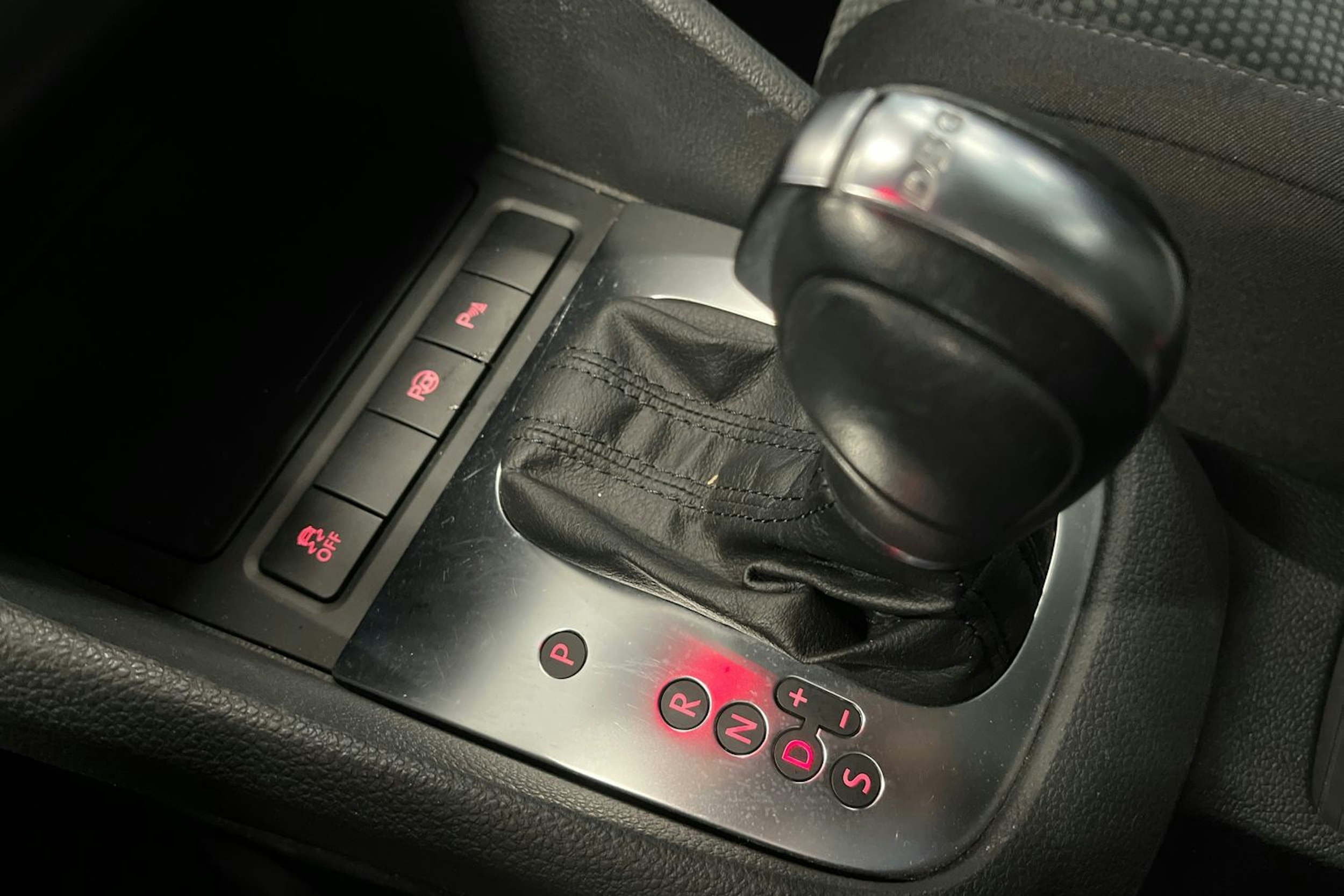 sininen Volkswagen Golf 2011 kuva 21.