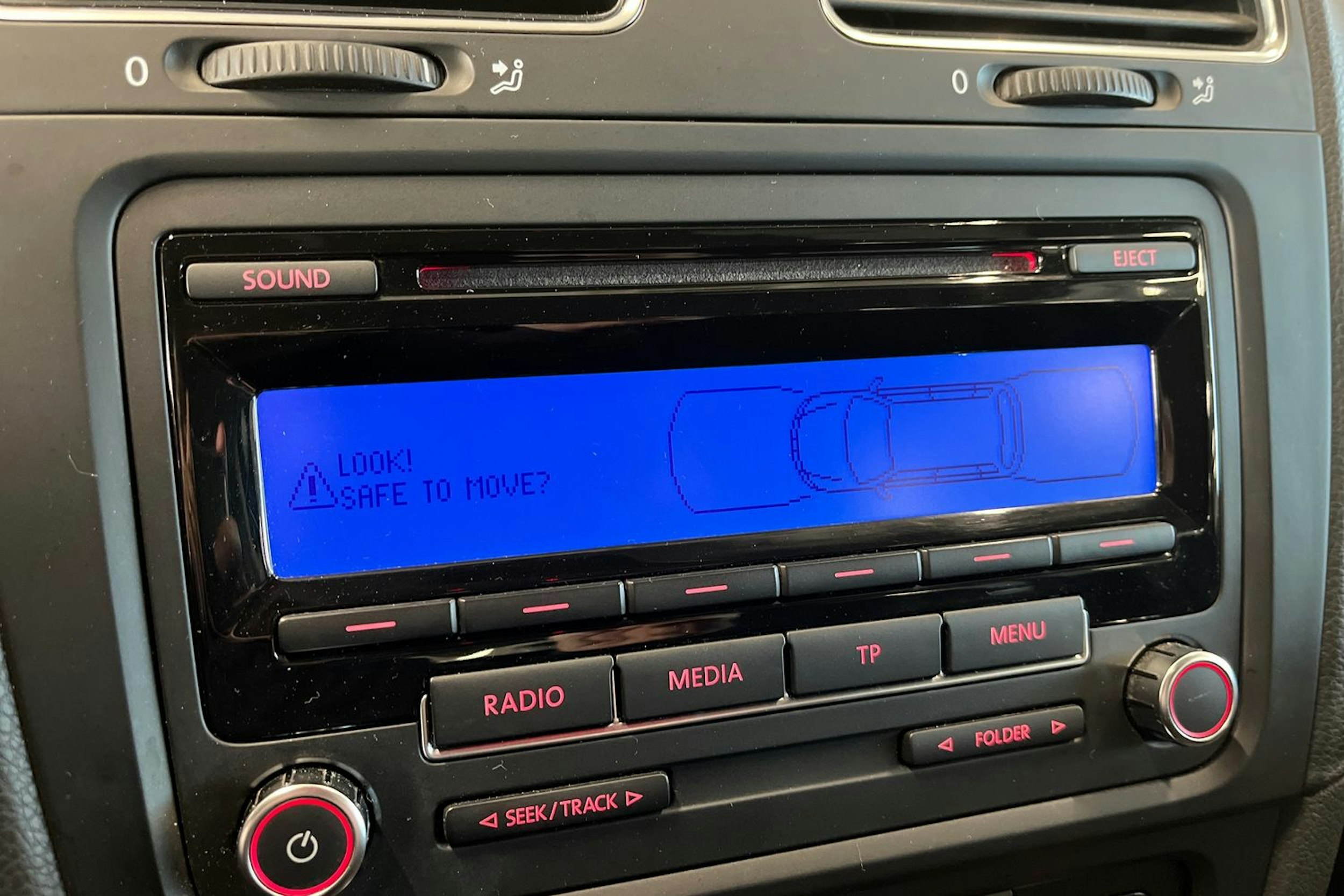 sininen Volkswagen Golf 2011 kuva 23.