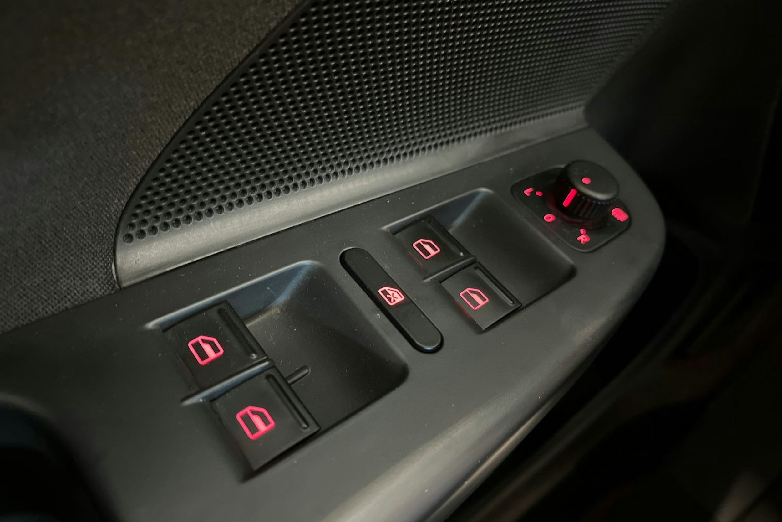 sininen Volkswagen Golf 2011 kuva 25.