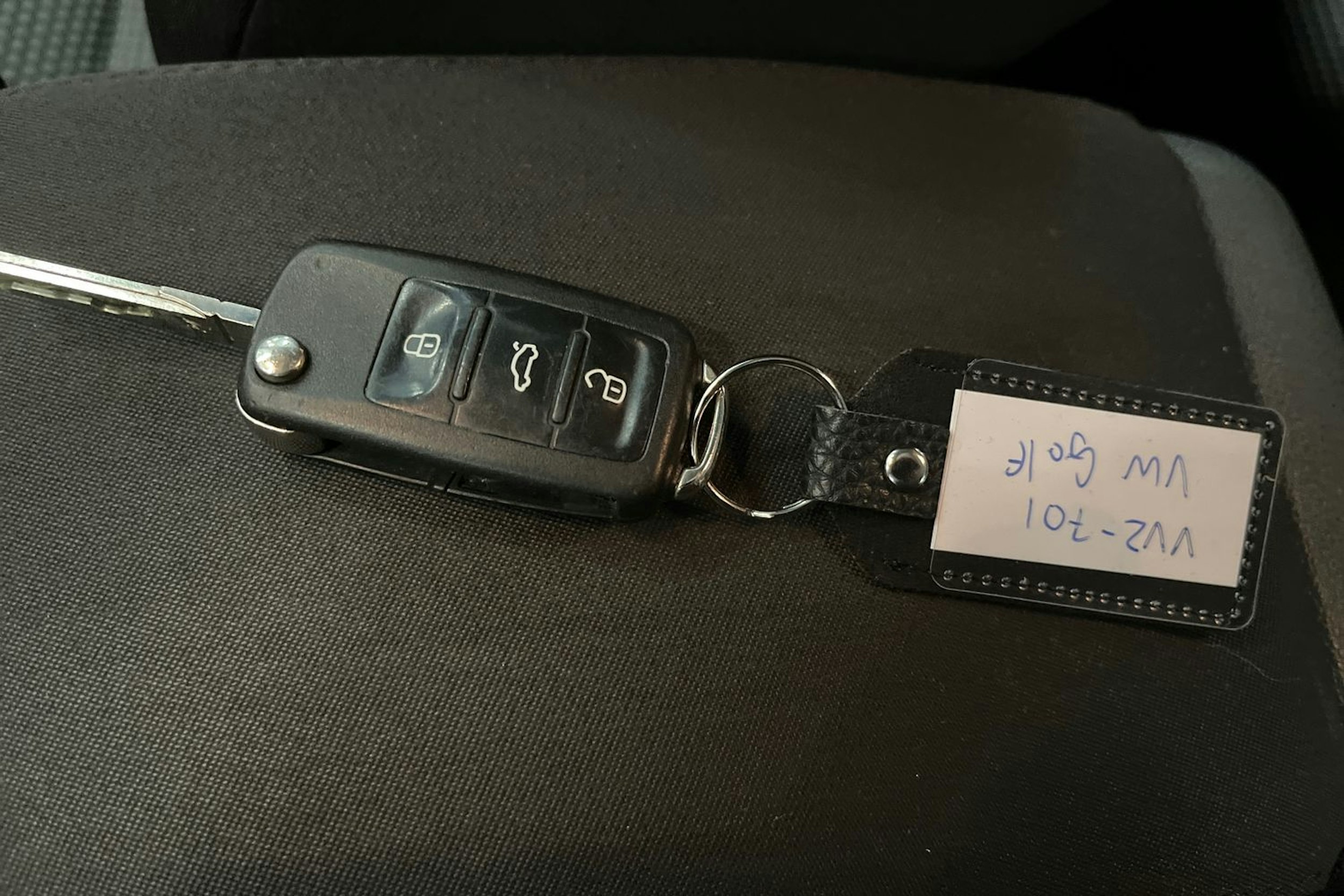 sininen Volkswagen Golf 2011 kuva 26.