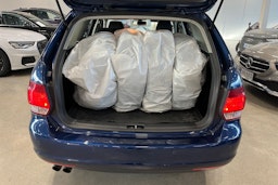 sininen Volkswagen Golf 2011 kuva 27.