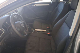 harmaa Volkswagen Golf 2011 kuva 9.