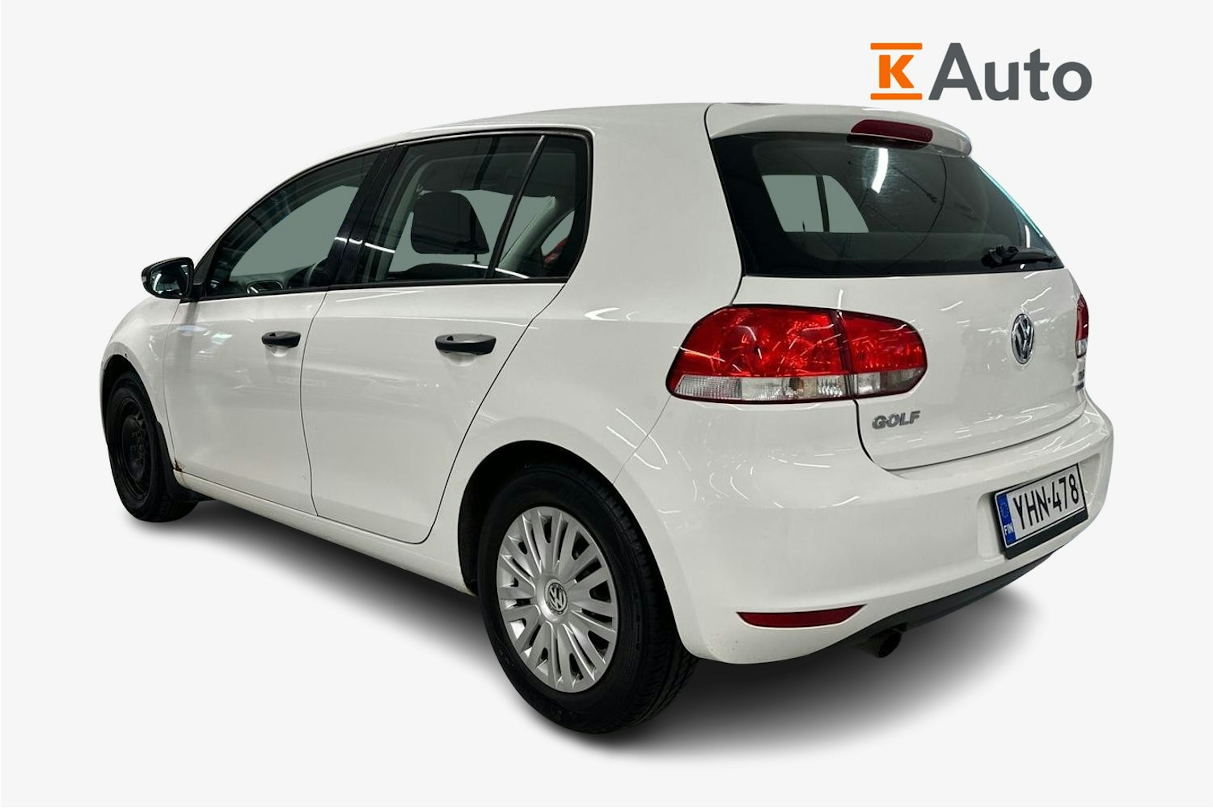 valkoinen Volkswagen Golf 2011 kuva 2.