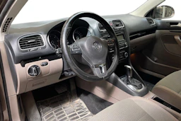 ruskea (beige) Volkswagen Golf 2011 kuva 3.