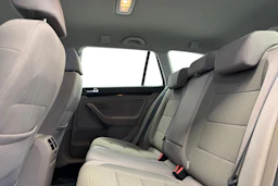 ruskea (beige) Volkswagen Golf 2011 kuva 11.