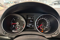 ruskea (beige) Volkswagen Golf 2011 kuva 20.
