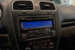 ruskea (beige) Volkswagen Golf 2011 kuva 25.