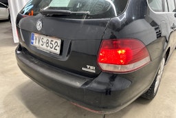 musta Volkswagen Golf 2011 kuva 20.