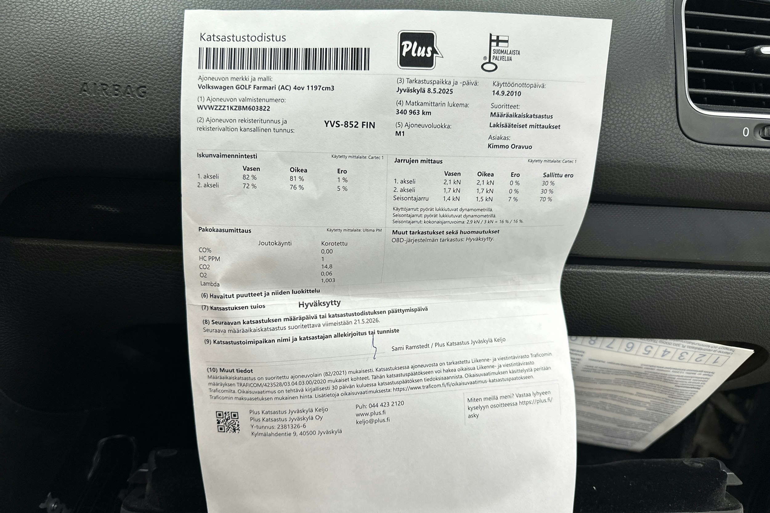 musta Volkswagen Golf 2011 kuva 26.