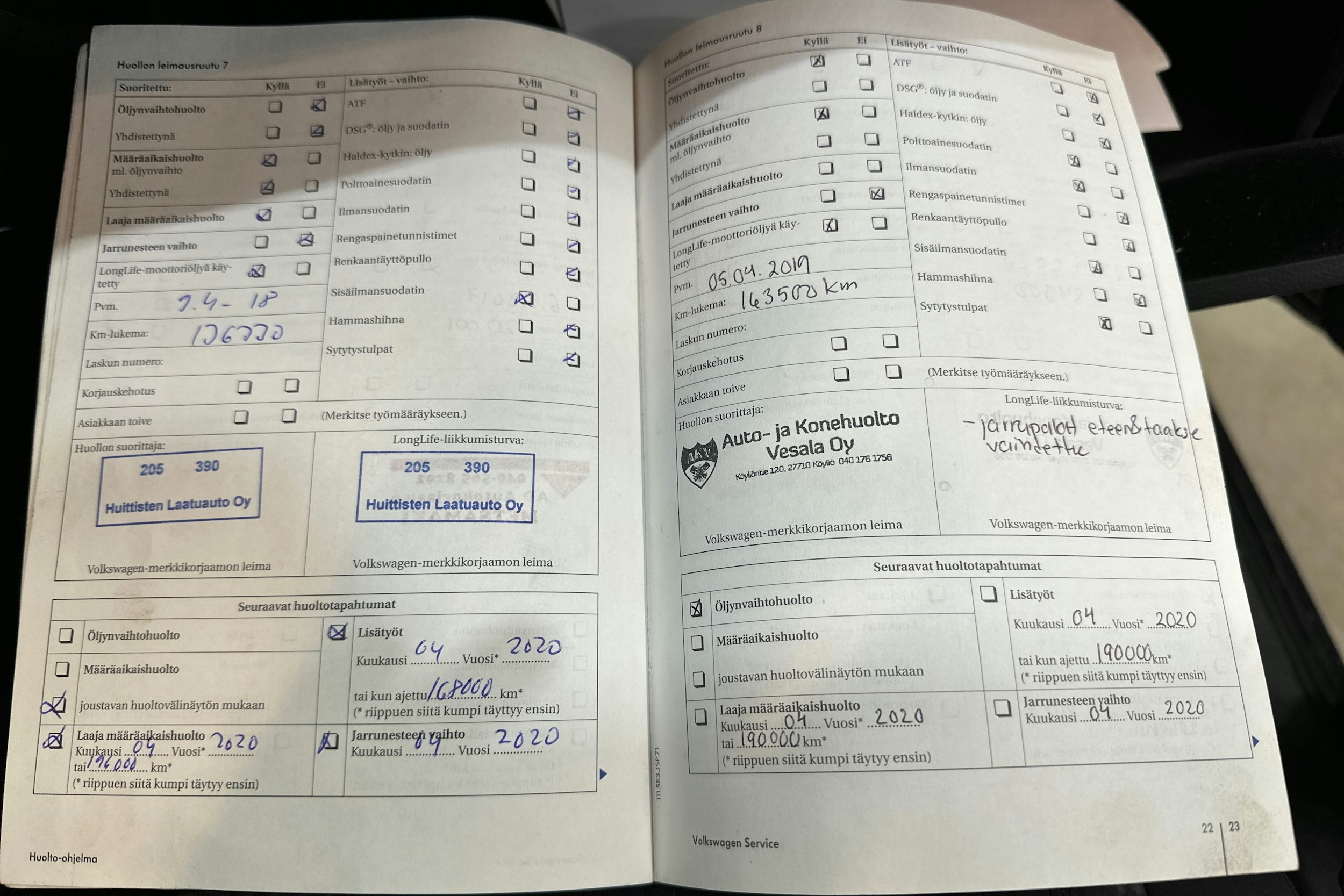 musta Volkswagen Golf 2011 kuva 30.