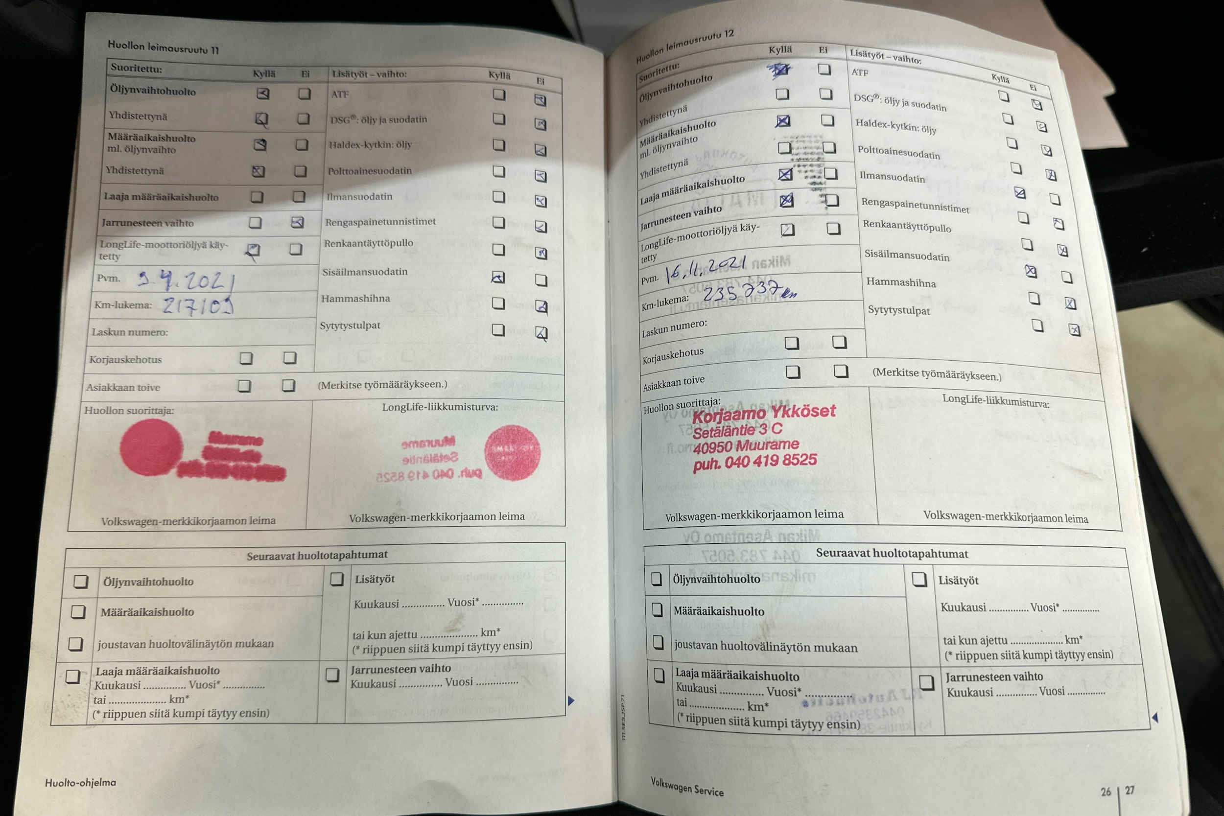 musta Volkswagen Golf 2011 kuva 32.