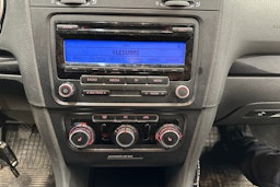 musta Volkswagen Golf 2011 kuva 34.