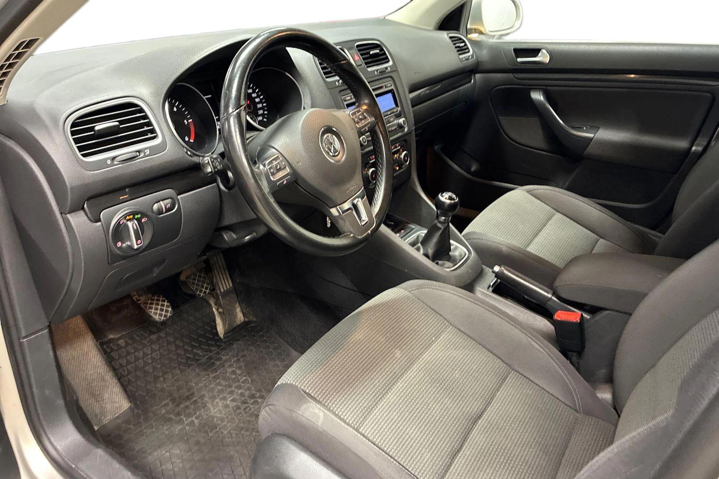hopea Volkswagen Golf 2011 kuva 6.