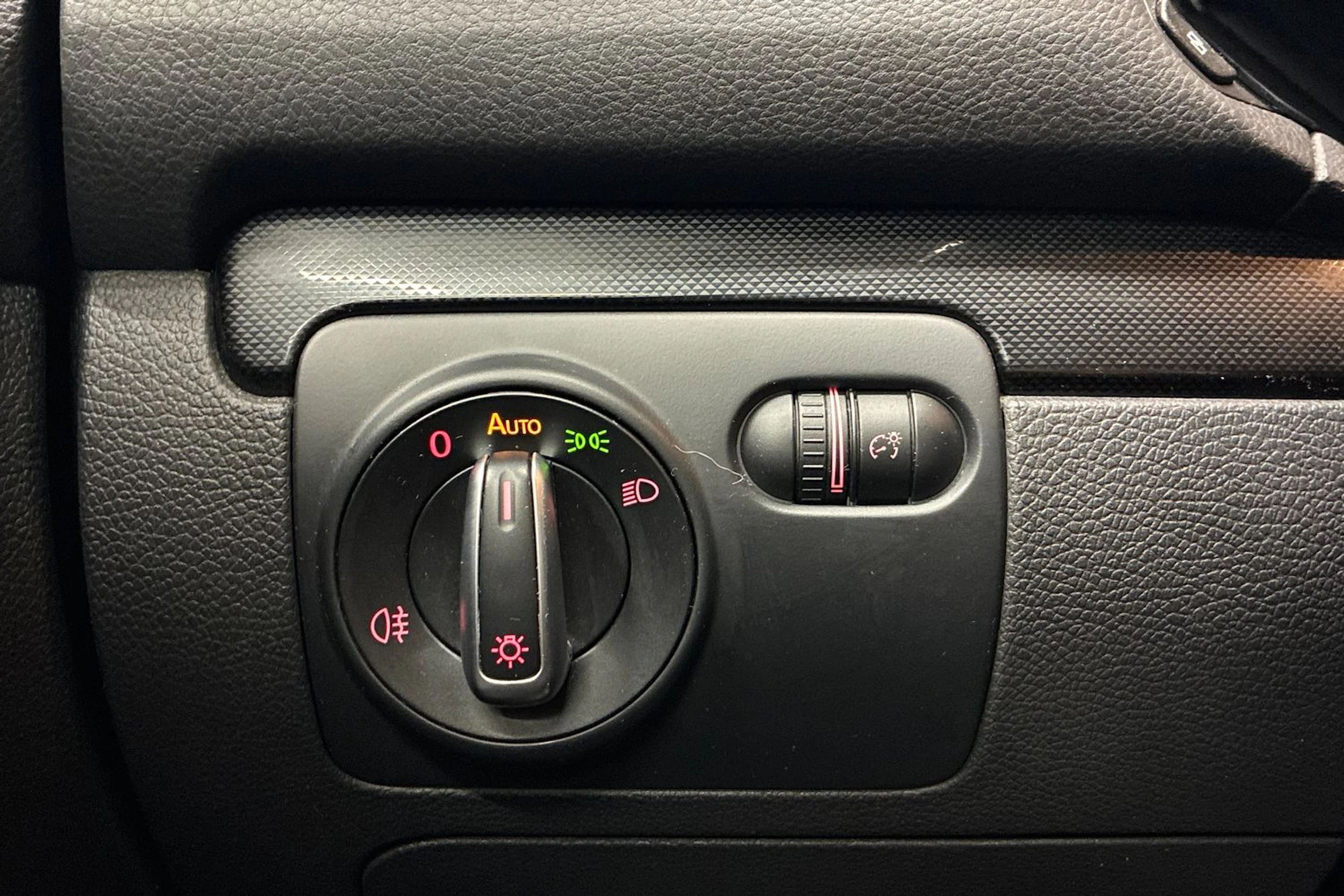 hopea Volkswagen Golf 2011 kuva 16.