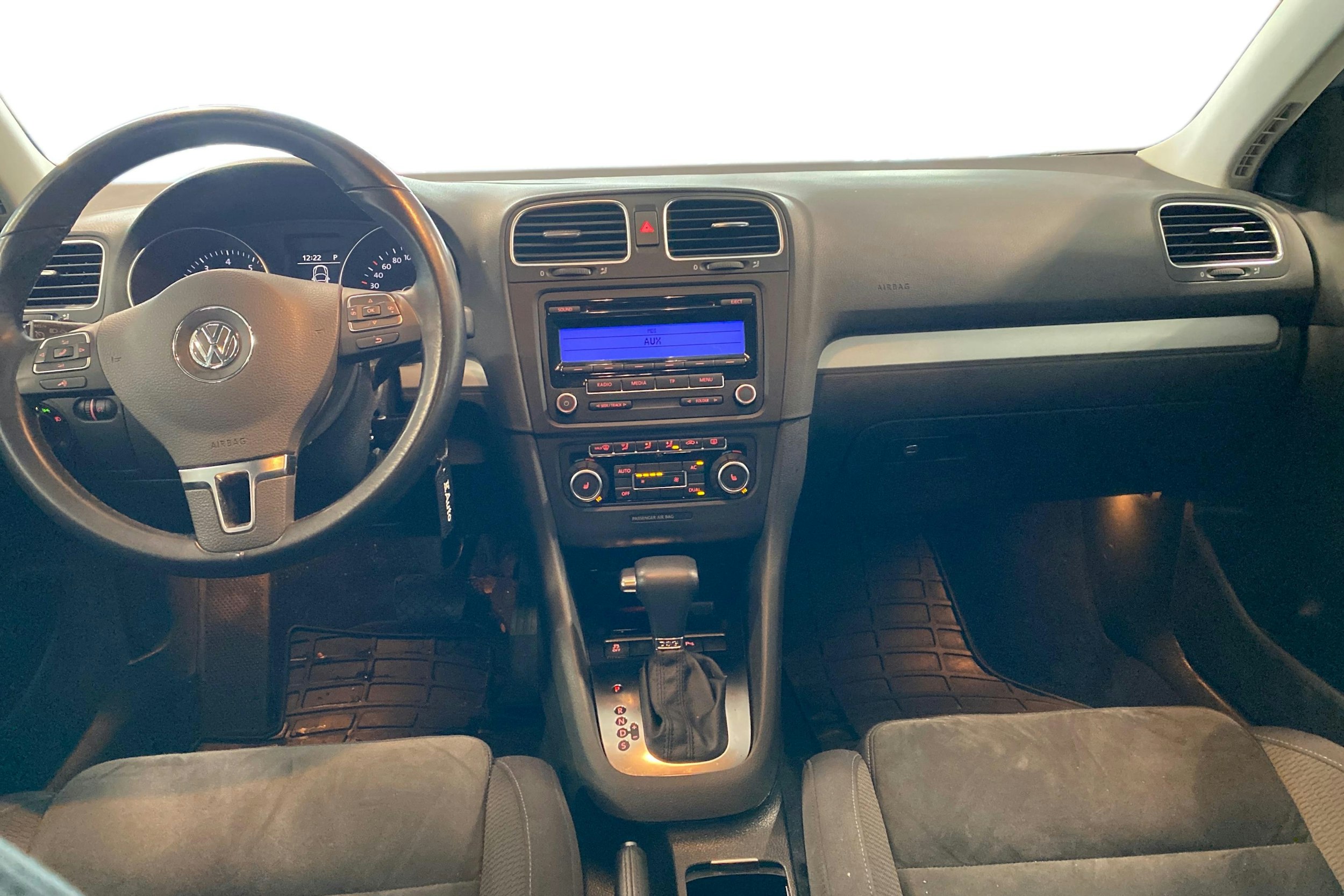 Sininen Volkswagen GOLF 2011 kuva 7.