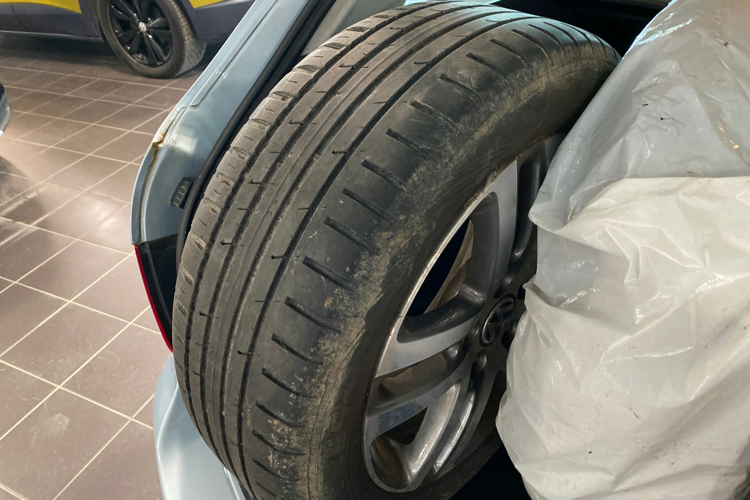 Sininen Volkswagen GOLF 2011 kuva 14.