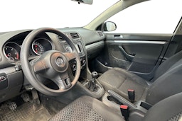 musta Volkswagen Golf 2011 kuva 7.