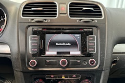 musta Volkswagen Golf 2011 kuva 20.
