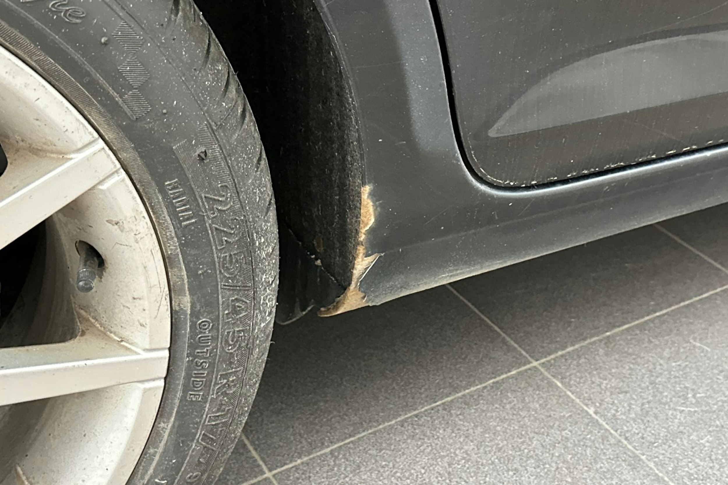 musta Volkswagen Golf 2011 kuva 25.